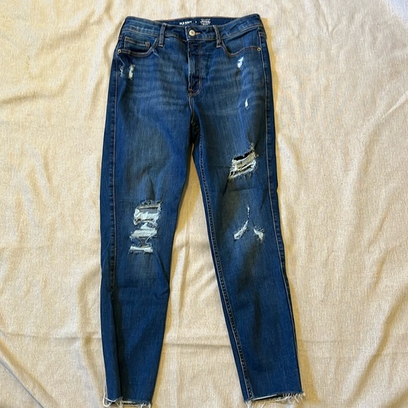 Old Navy Extra High Rise Rockstar Super Skinny Jeans. - Picture 1 of 8